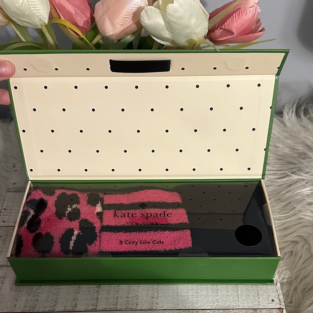 NIB Kate spade cozy fuzzy low cut socks box set